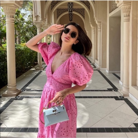 Zara pink tiered eyelet maxi dress NWOT lined open embroidery buttons v neckline - Picture 3 of 9